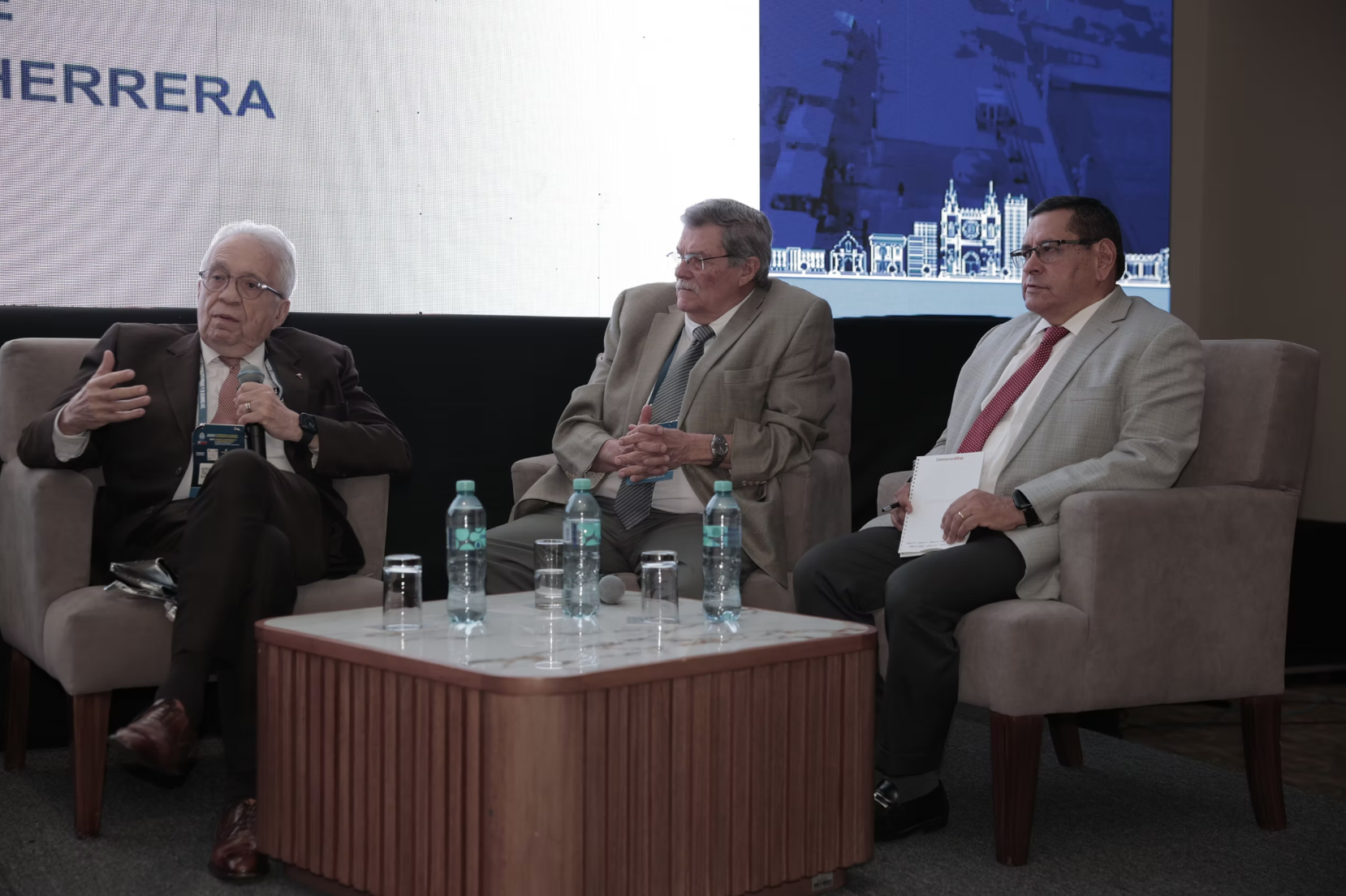 Captura de Pantalla 2026-04-21 a la(s) 18.59.38